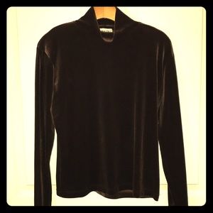 Women’s medium brown sweater